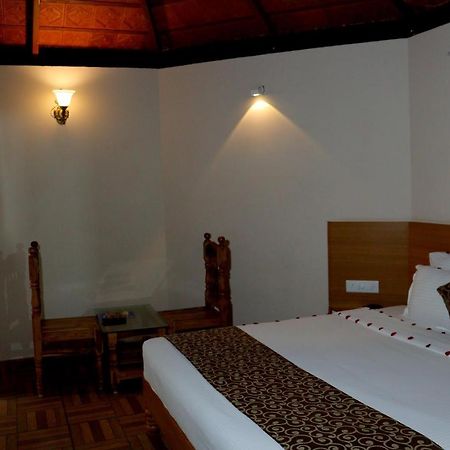 Ack Palacce Inn Yercaud Exterior foto